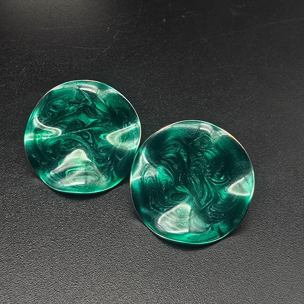 Avon 1985 Pearlized Earrings Green Enamel Swirl Round Pierced Vintage 1980s